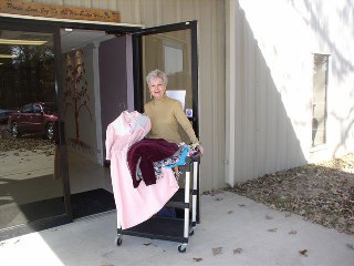Sissy takes the easy way...rolling cart!